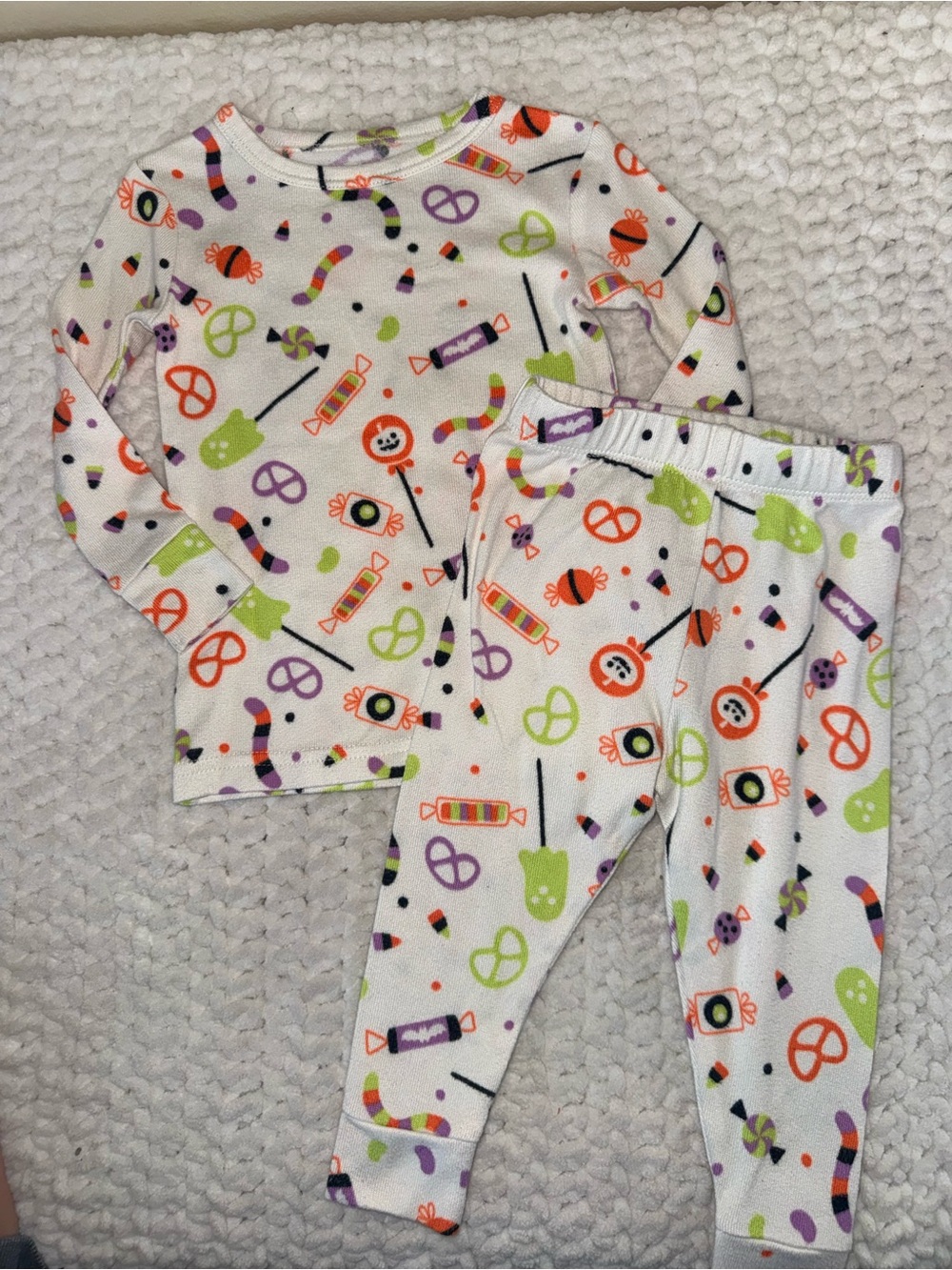 Kids Halloween Candy Print Pajama Set - White, Orange & Green